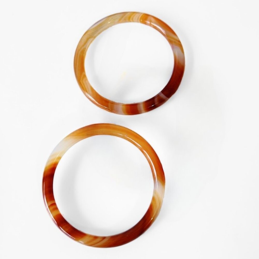 Set of 2 Vintage Hand-Carved Agate Bangles in Red Tones (Bracelet)